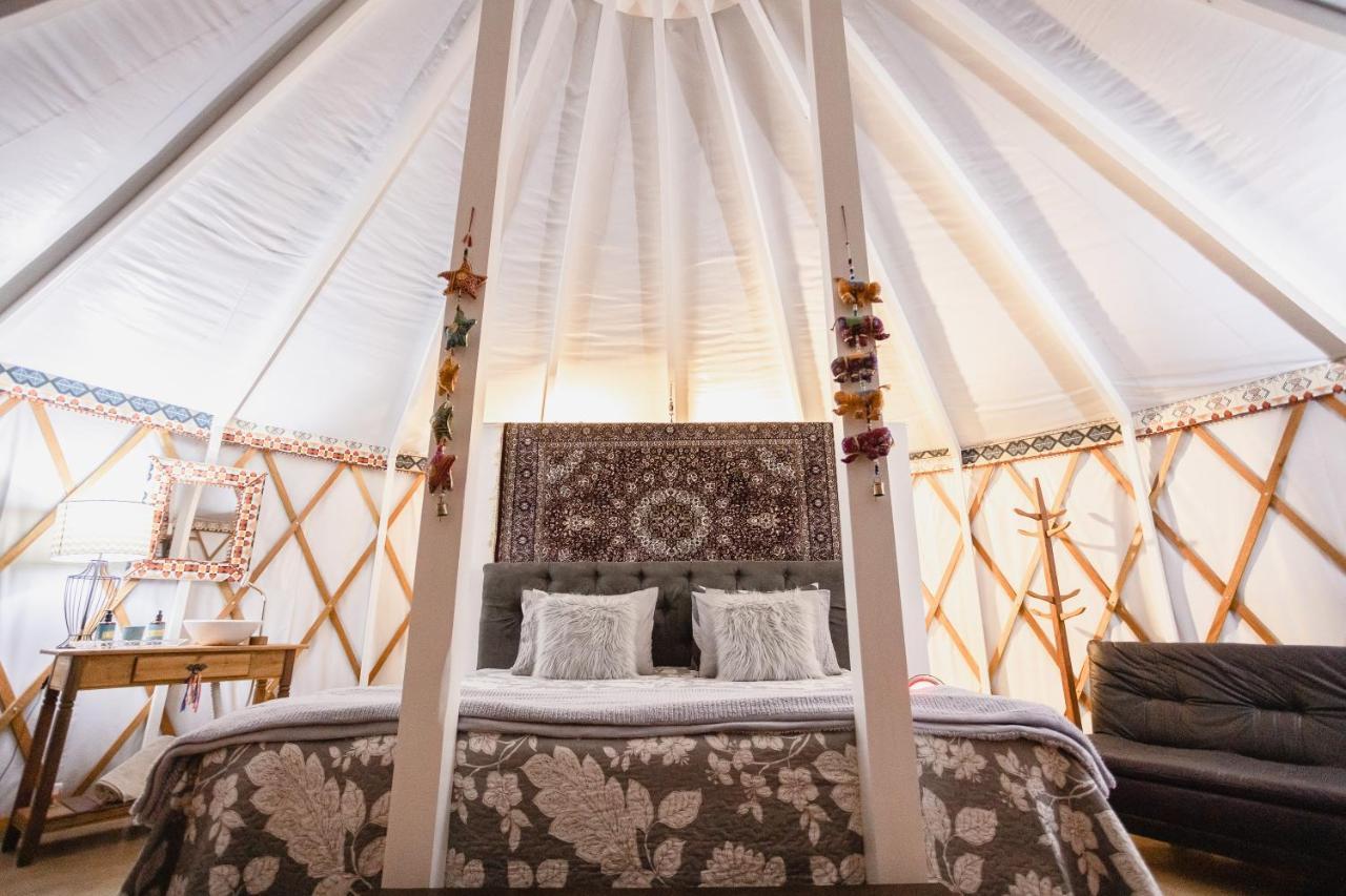 Отель Yurt, Romantico E Luxuoso, Natureza E Cachoeiras Жакутинга Экстерьер фото