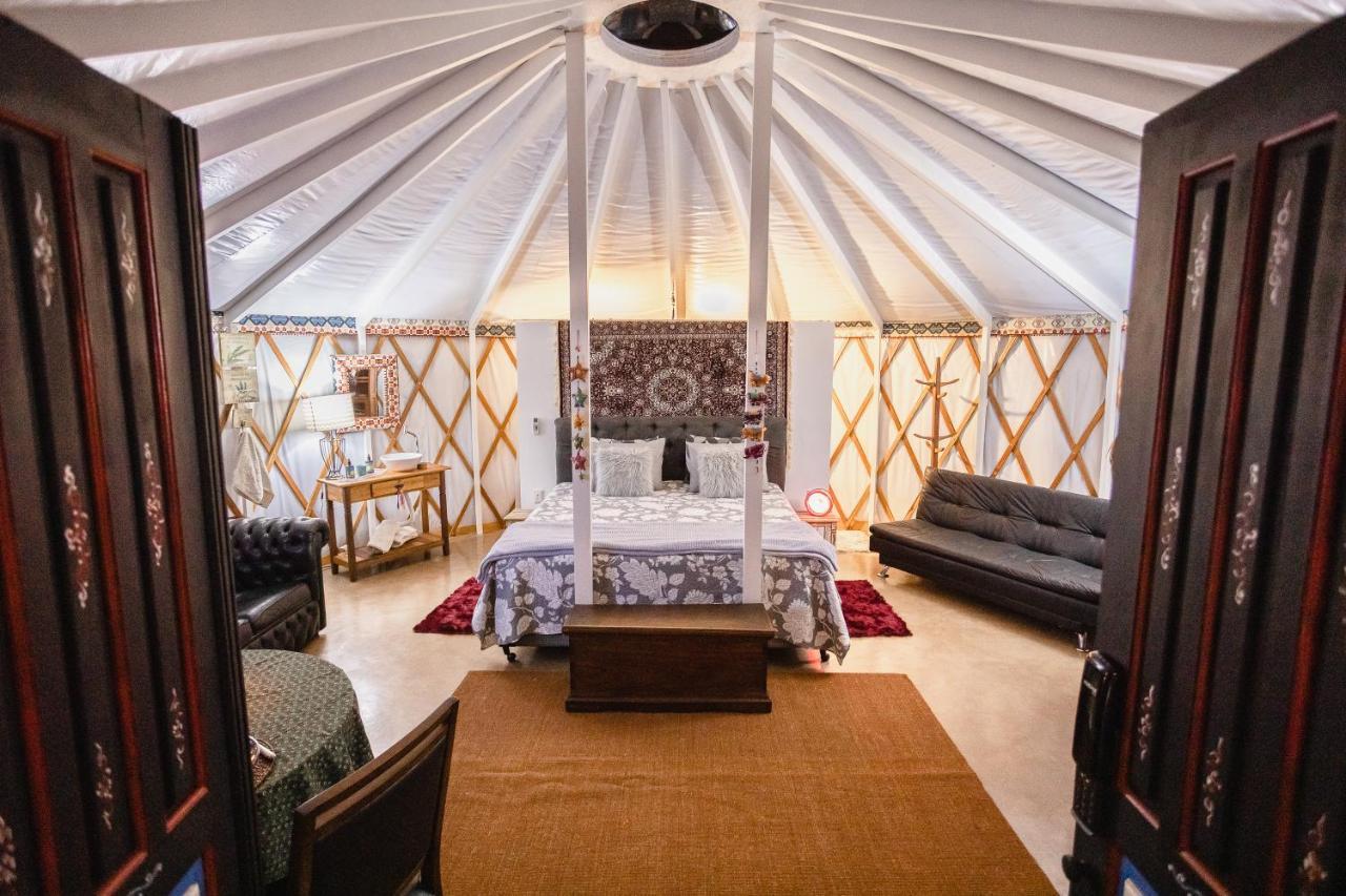 Отель Yurt, Romantico E Luxuoso, Natureza E Cachoeiras Жакутинга Экстерьер фото