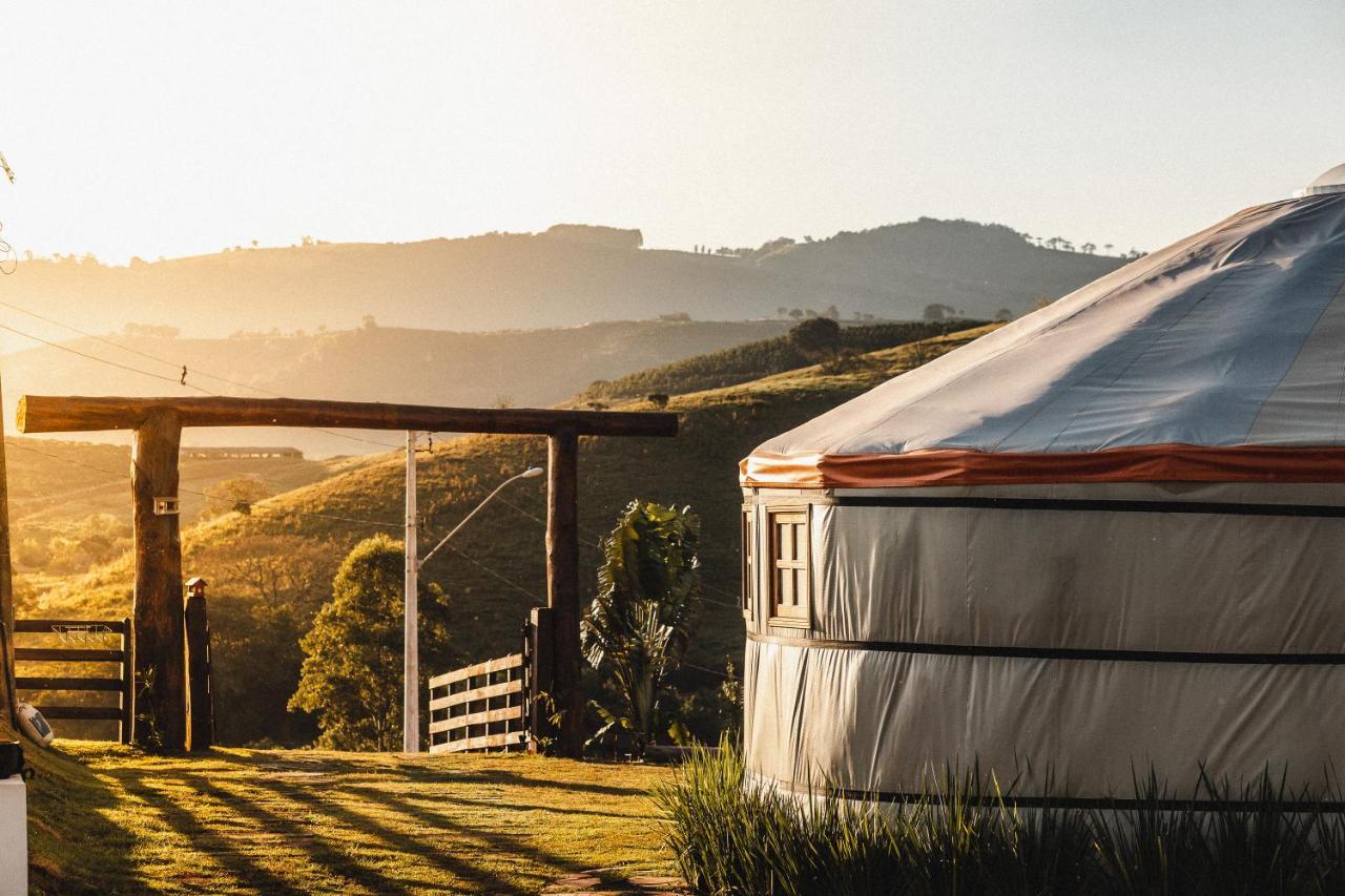 Отель Yurt, Romantico E Luxuoso, Natureza E Cachoeiras Жакутинга Экстерьер фото